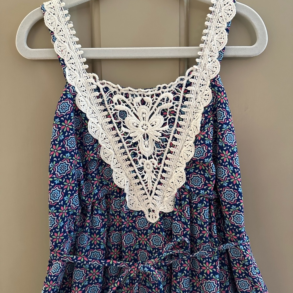 Spring dress - Picture 2 of 5